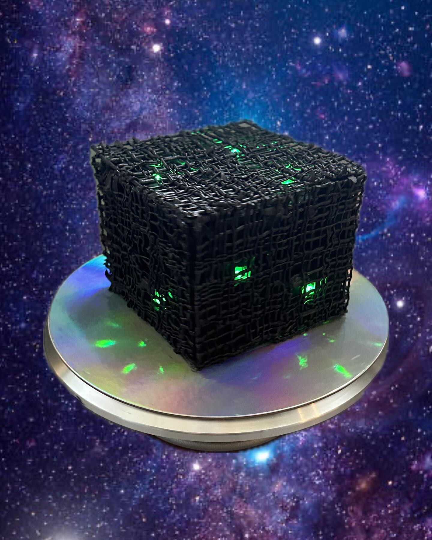 Listen I know nothing about Star Trek but here is my best attempt at a Borg cube for borgday boy @jnthnslmn . This was a