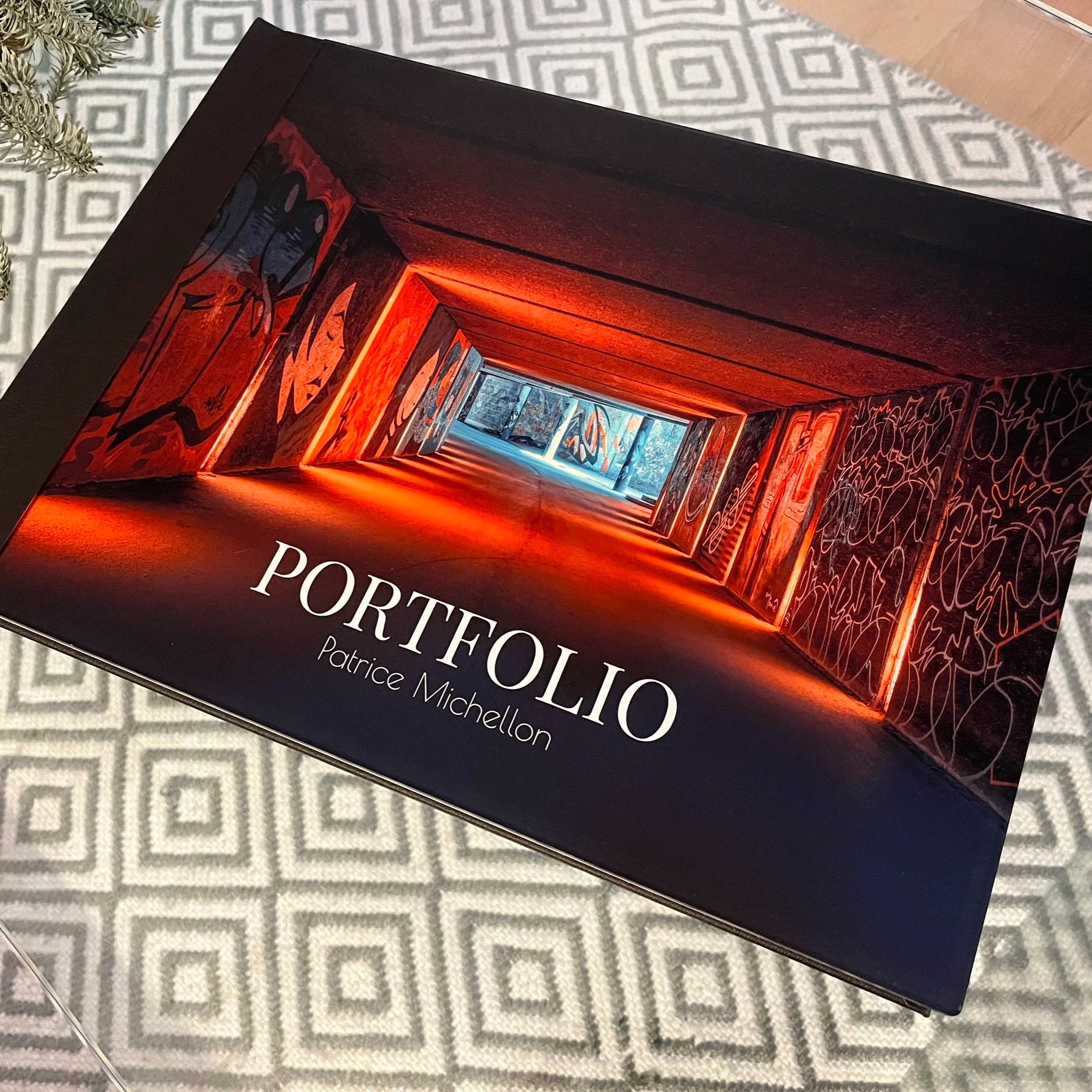 Saal Digital - Professional Line XT Book thumbnail