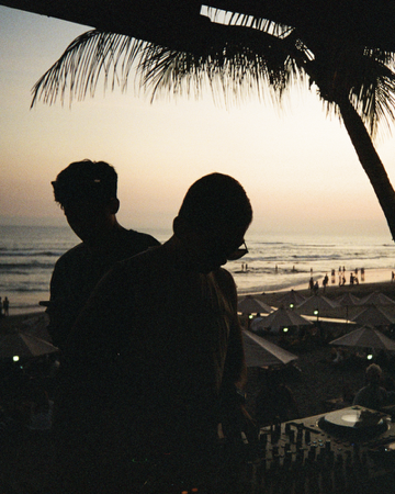 AROUND THE WORLD: ASIA TOUR DOCUMENTARY thumbnail