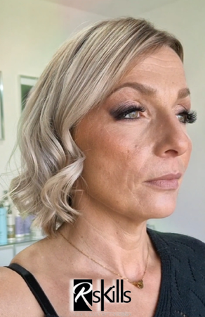 Make-up des peaux matures |15/06/2025 | 250€ HTVA  thumbnail