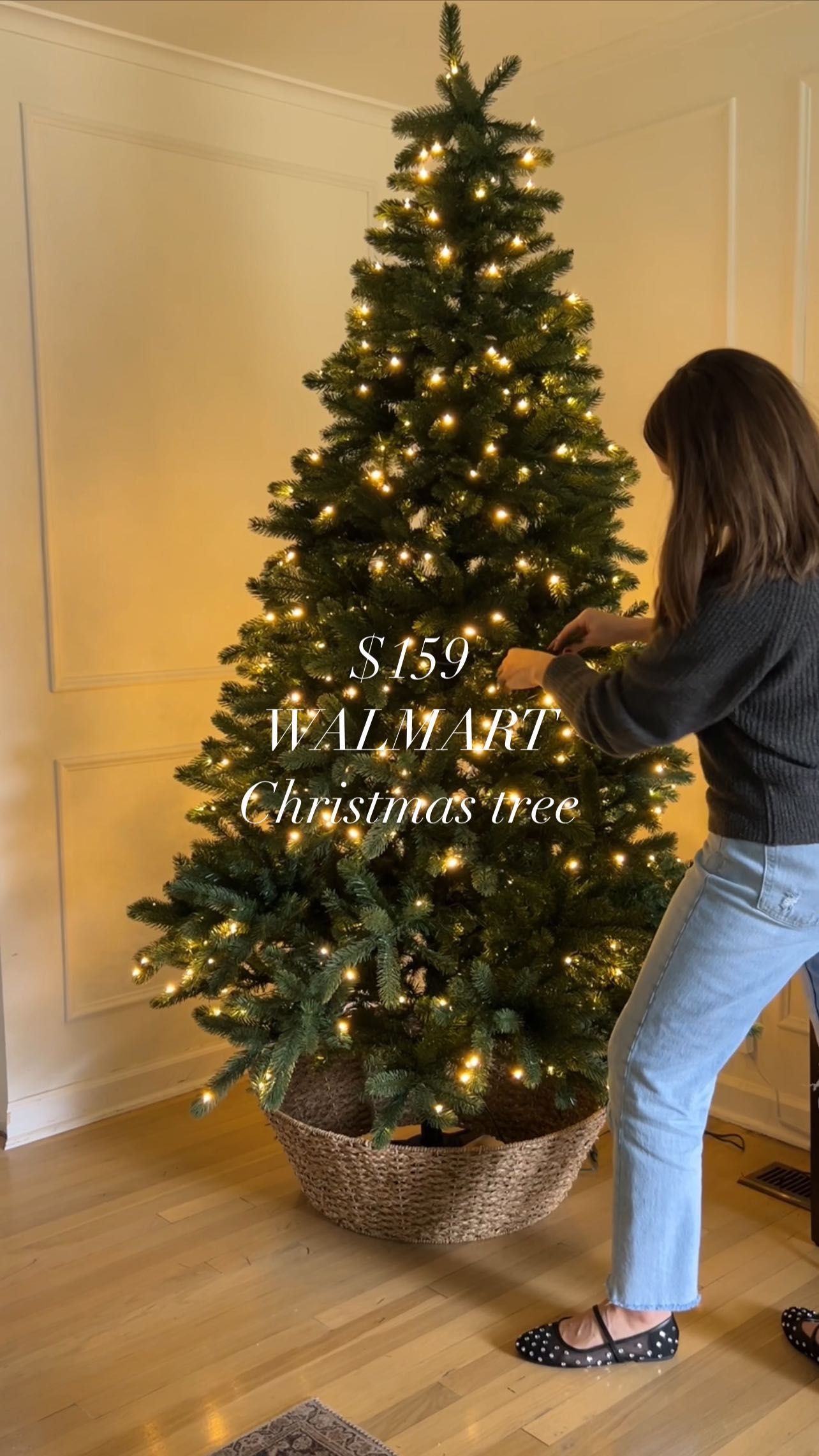 5 light settings, the perfect warm white, and of course twinkling lights 🌲✨ this Walmart Christmas tree is viral for a r