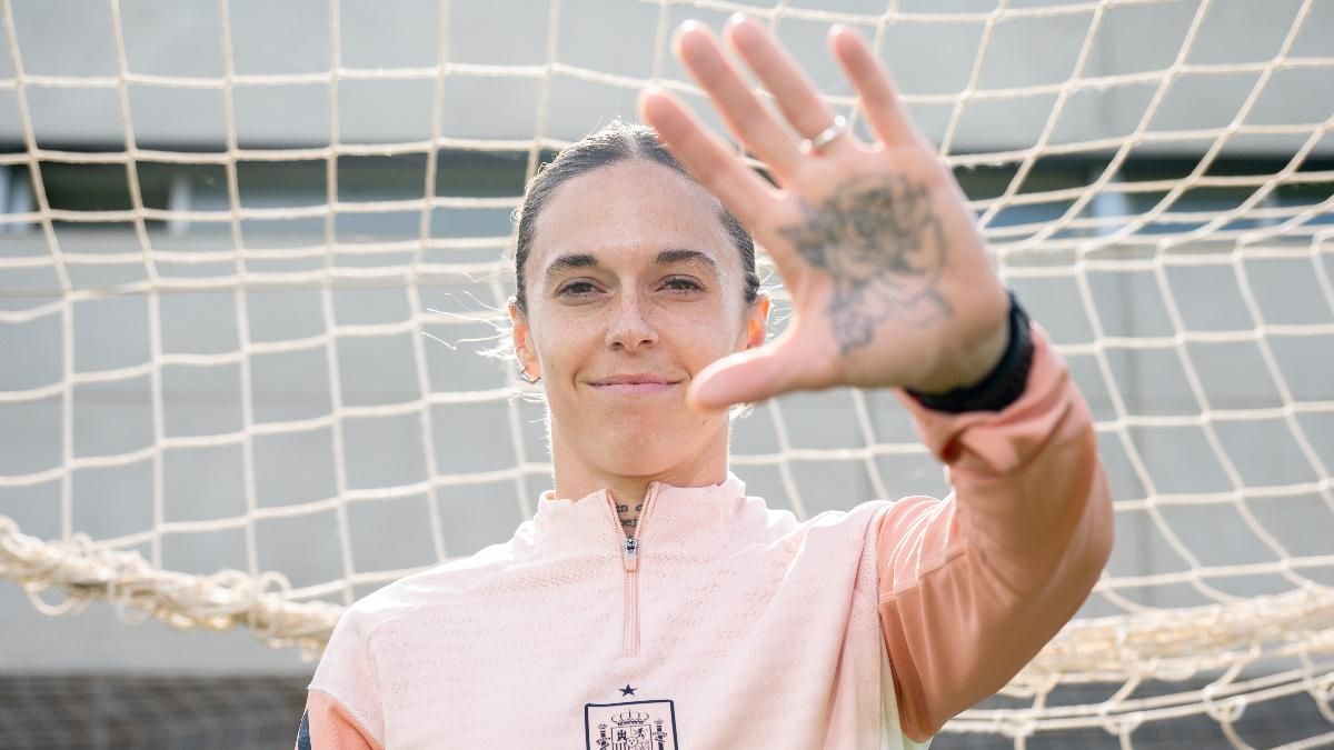 Entrevista a Mapi León: “He necesitado mi tiempo y ahora lo veo todo con muy buenas vibras” thumbnail