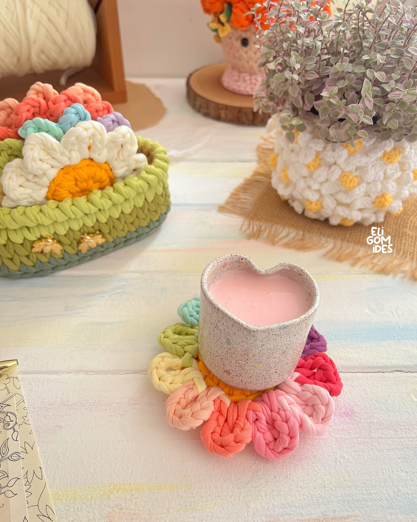 ♡ Viver é colorir a vida com as cores da alegria (❀◠ ◡ ◠) 
.
.
.
.
Bora colorir ainda mais nossos dias 😉
Aula do Porta C