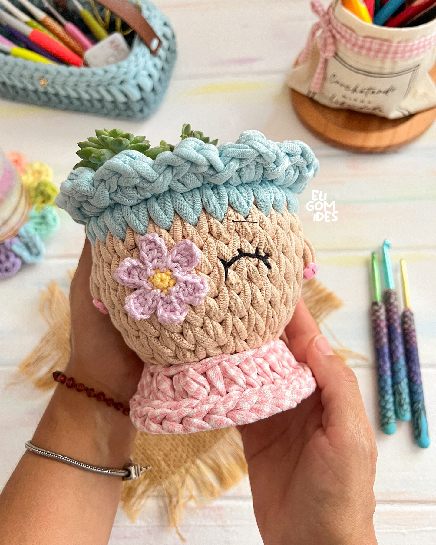 ✿ “Bem-vindo, novo mês! 

Que ele traga novas oportunidades, muitas alegrias e momentos inesquecíveis para todos nós 🌟
.