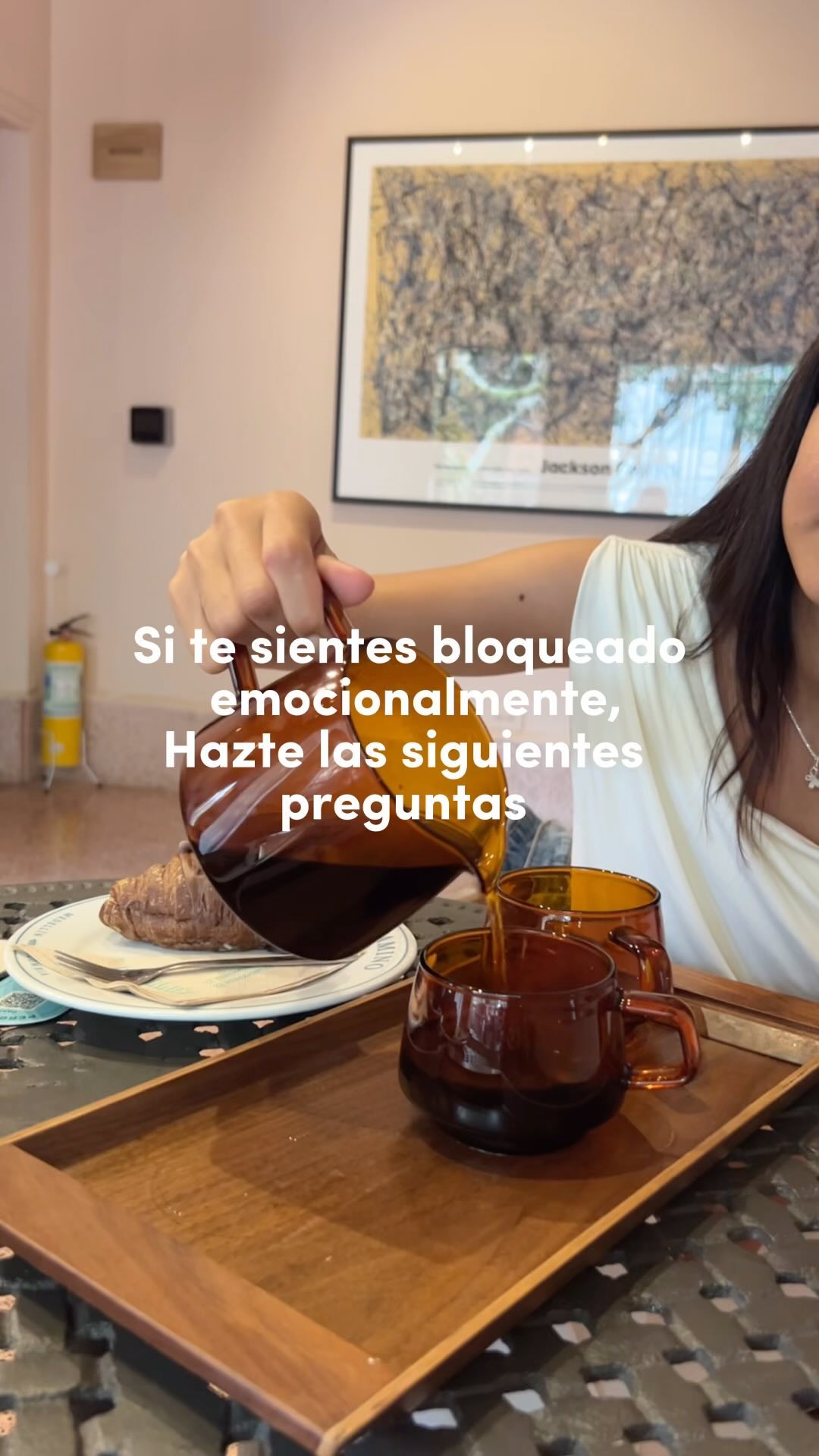 ⬇️✨Cuando te sientes bloqueado emocionalmente, hacerte preguntas reflexivas puede ayudarte a comprender mejor tus sentim