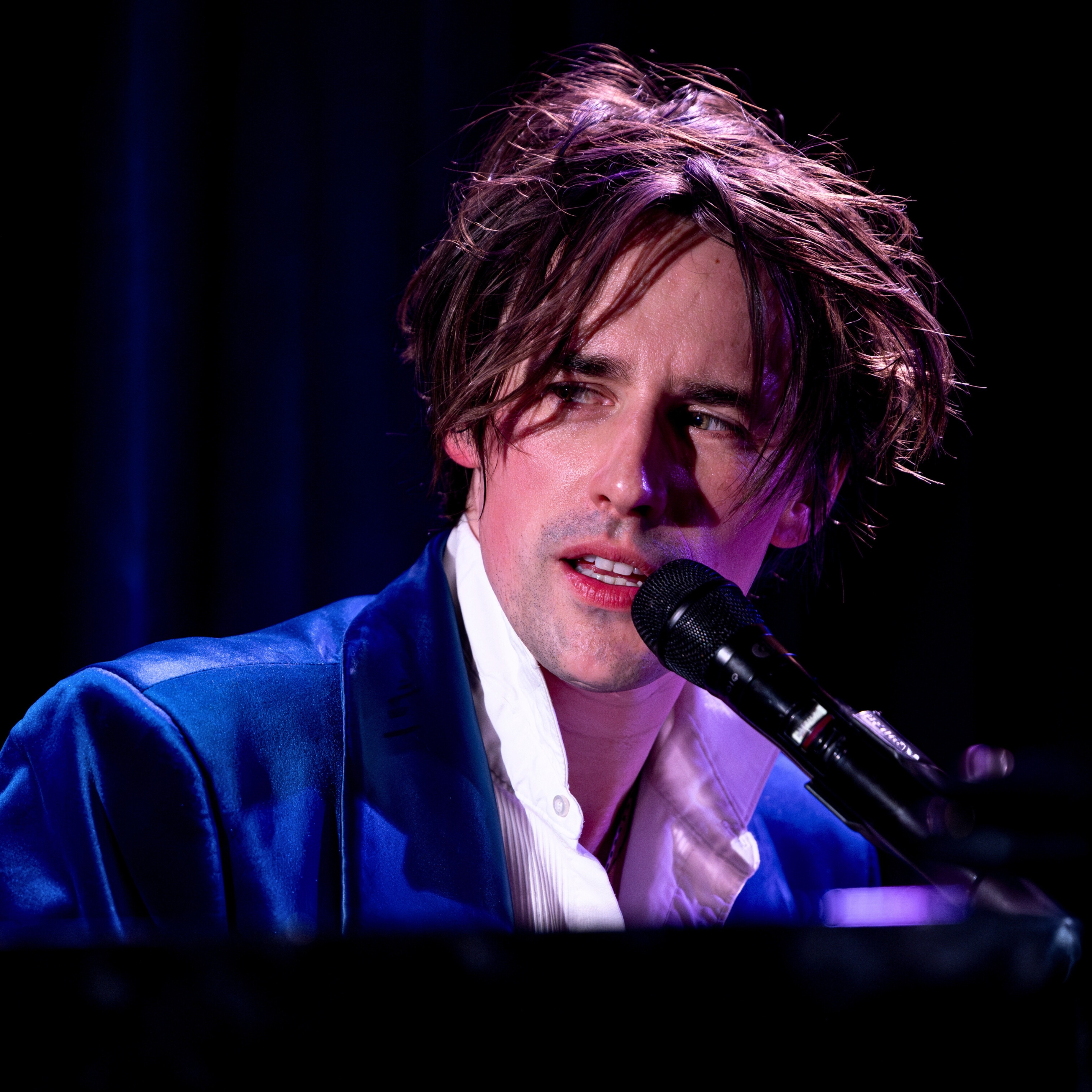 Reeve Carney thumbnail