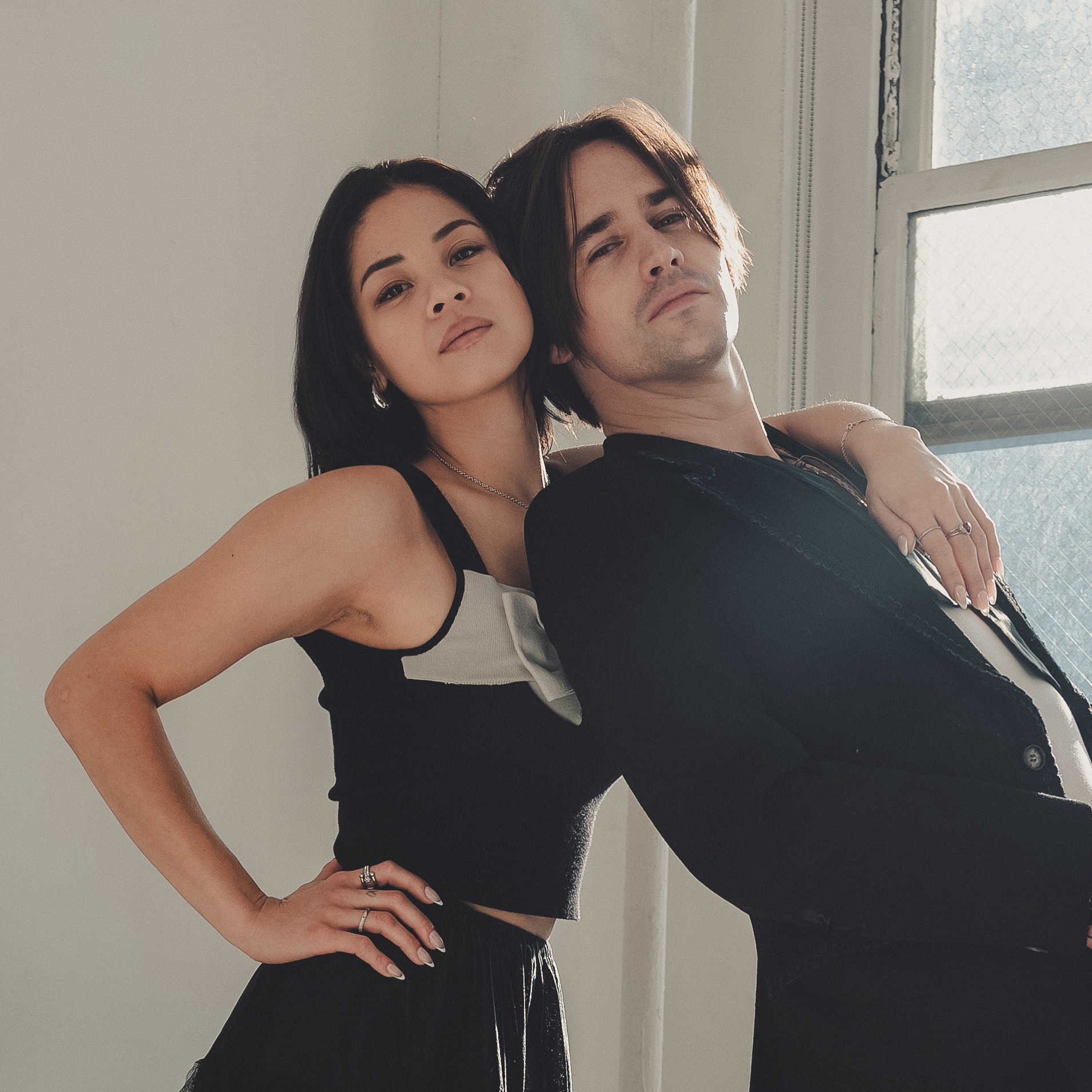 Eva Noblezada & Reeve Carney LIVESTREAM thumbnail