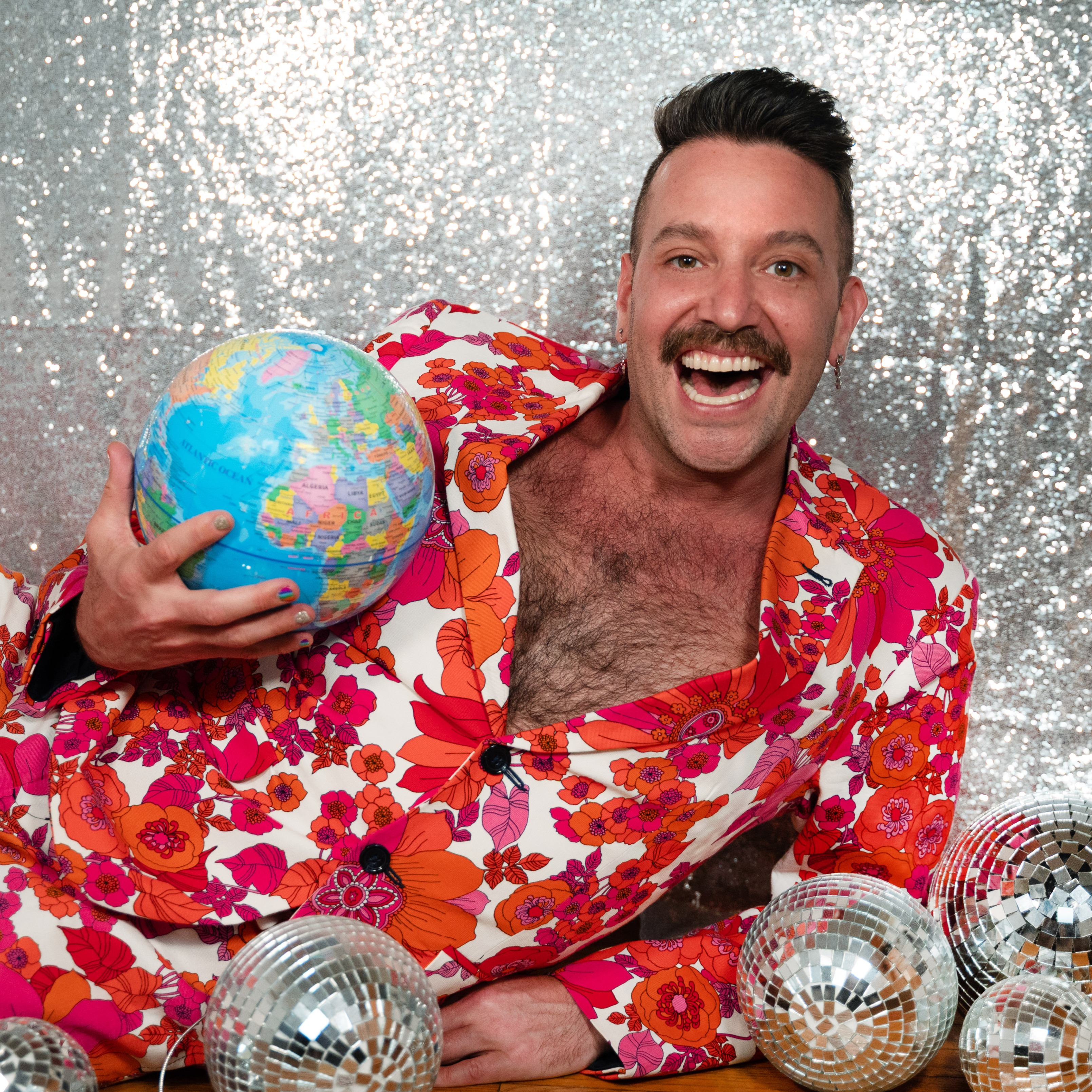 Ravi Round The World thumbnail