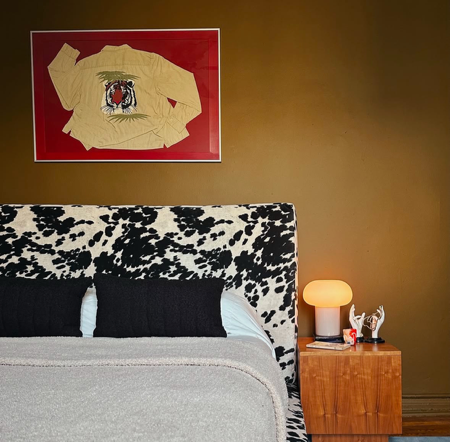 cowhide bed frame 🖤 thumbnail