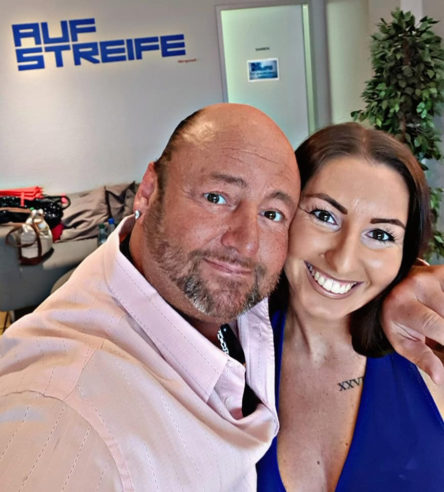 Auf Streife - Tanz Lehrer thumbnail