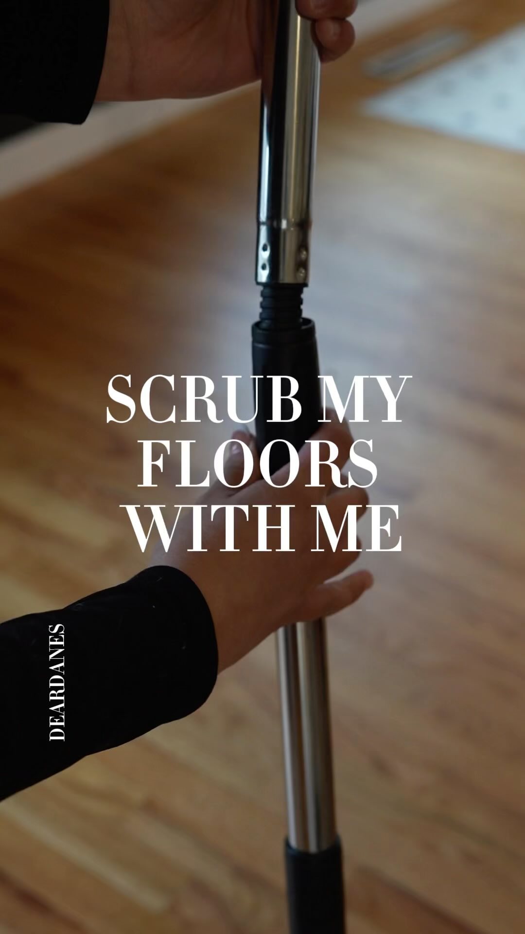 How on earth are we supposed to keep our floors clean? Any tips?! For me: This is my new favorite item 🫢😬 An absolute mu