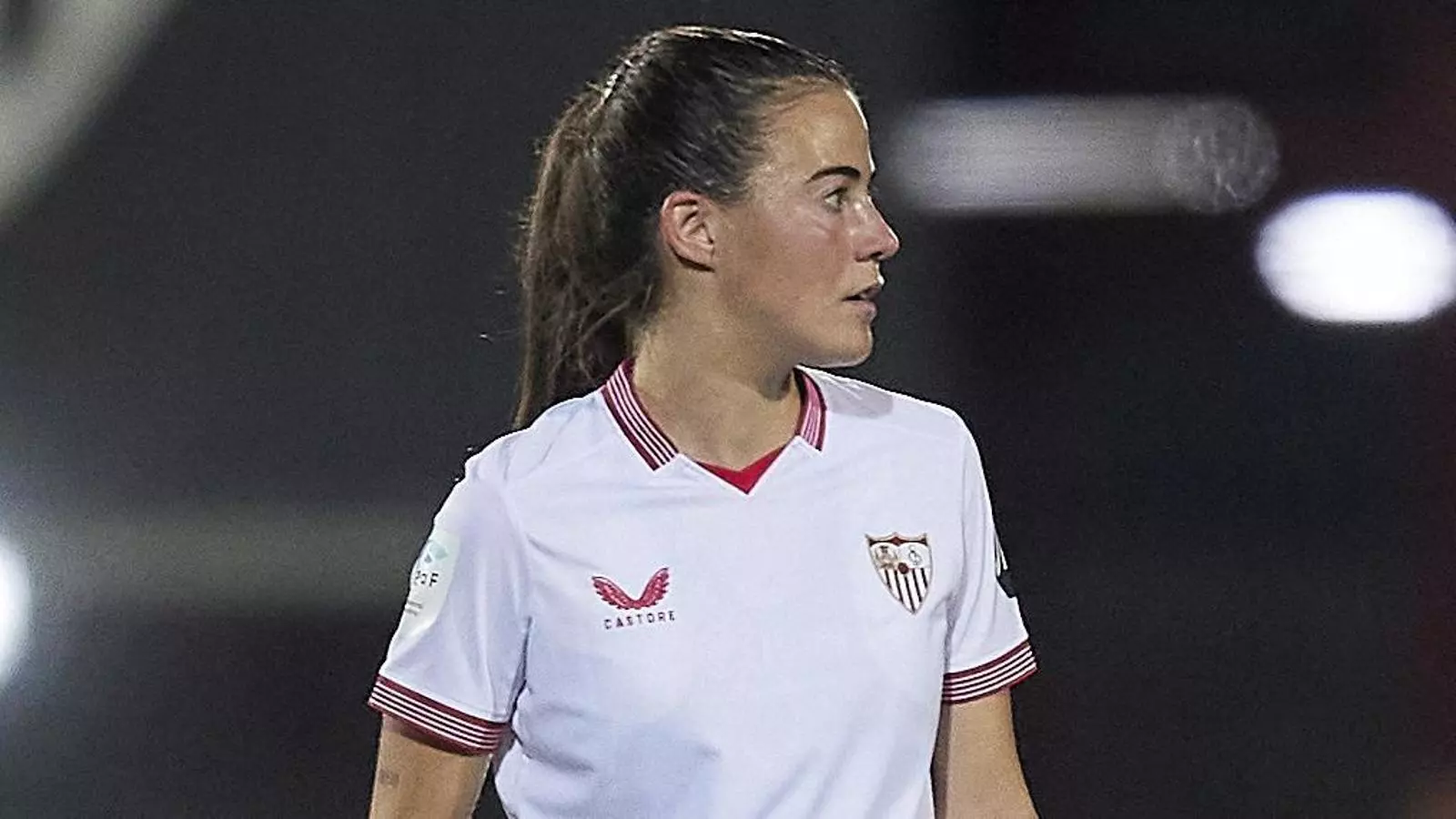 Reportatge: Maria Pérez: l'estudiant de 'telecos' que s'emmiralla en Claudia Pina i Cata Coll thumbnail