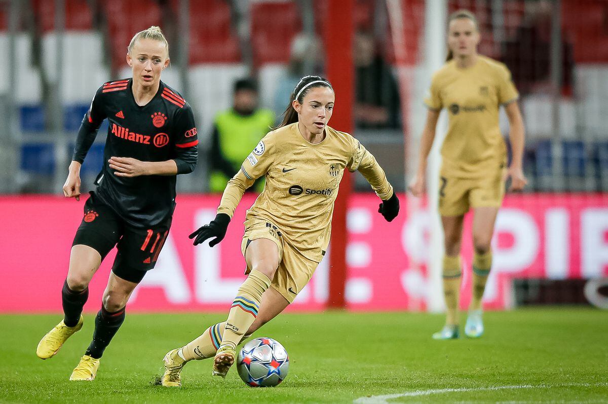 Crónica: El Bayern rompe la imbatibilidad del Barça thumbnail