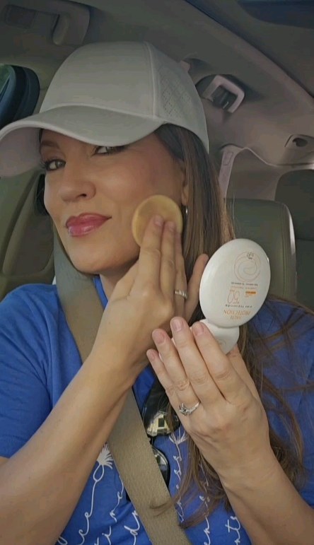 ✅️Comment "SPF" if you'd like the shopping link & 40% OFF discount.

This is my #1 way to touch up my sunscreen during t