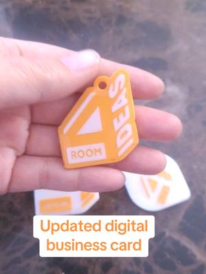 I've updated my digital business card to a custom shape. It looks so much better 😍. NFC smart tags 🛜.  ✅️ share info det