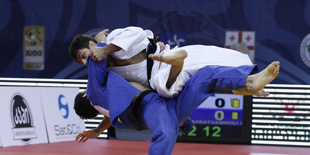 How a Judo reversal move became a puroresu staple: the ura-nage 「裏投げ」 thumbnail