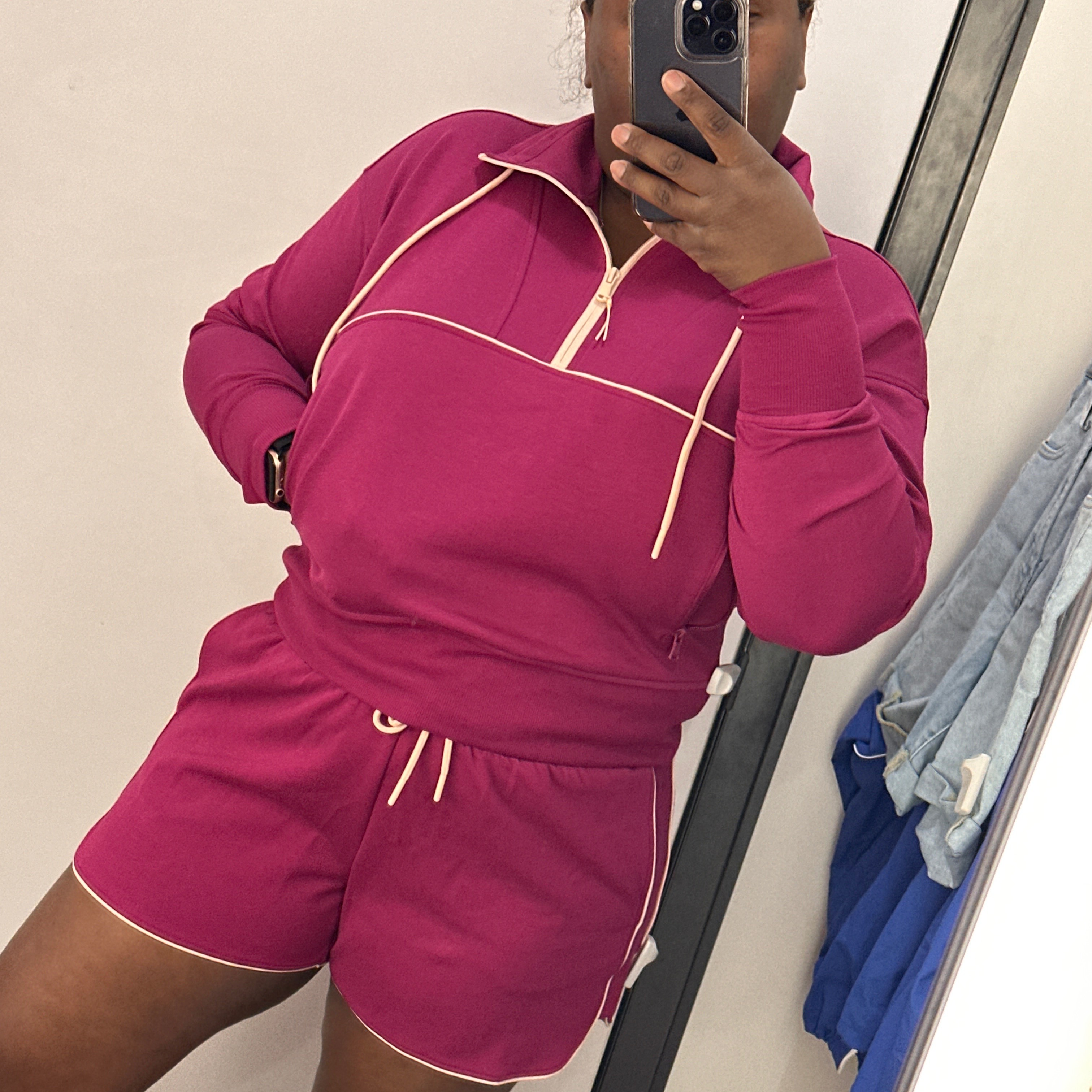 Old Navy Active  thumbnail