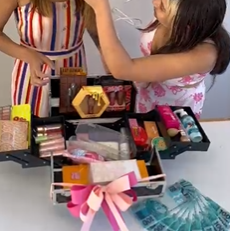 Rifa Maleta de maquiagem ou R$1.000,00 no PIX thumbnail