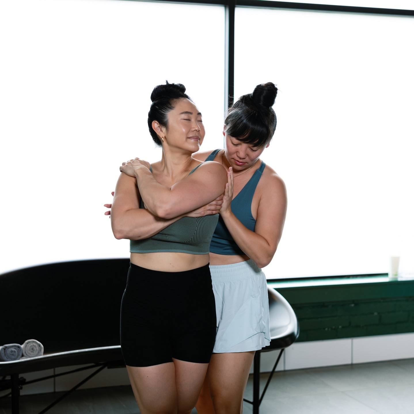 POP-UP workshop! Introduction to Fascial Maneuvers | Mon Nov 3rd | 2-3:15pm | @ Solstice Yoga in Durham thumbnail