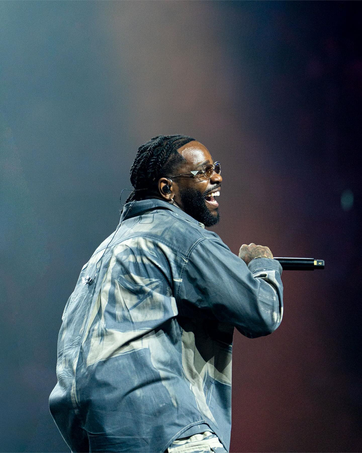 @tayc au colisée 🔥

Showcase d’après match du @ccbm_chartres 

Toutes les photos du showcase sur : stqrt.fr (lien en bio