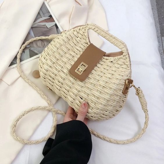 Bolsa praiana de palha com alca transversal de Ombro regulável thumbnail