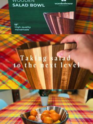 Loving my new handmade salad 🥗 bowl! Had fun dinner party this weekend too 🥰 This salad had mixed greens, roasted beets,