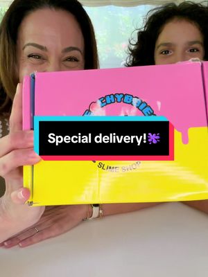 📦Special delivery! 3 new slimes for us to play with ❤️ each is unique and all are super satisfying, squishy and silly fu