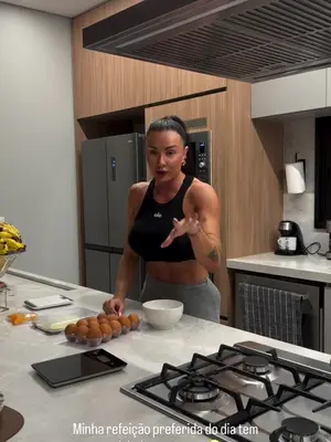 Cuidar do corpo vai muito além do treino. O pós-treino também faz parte da rotina. A @jujusalimenireal mostrou como o ov