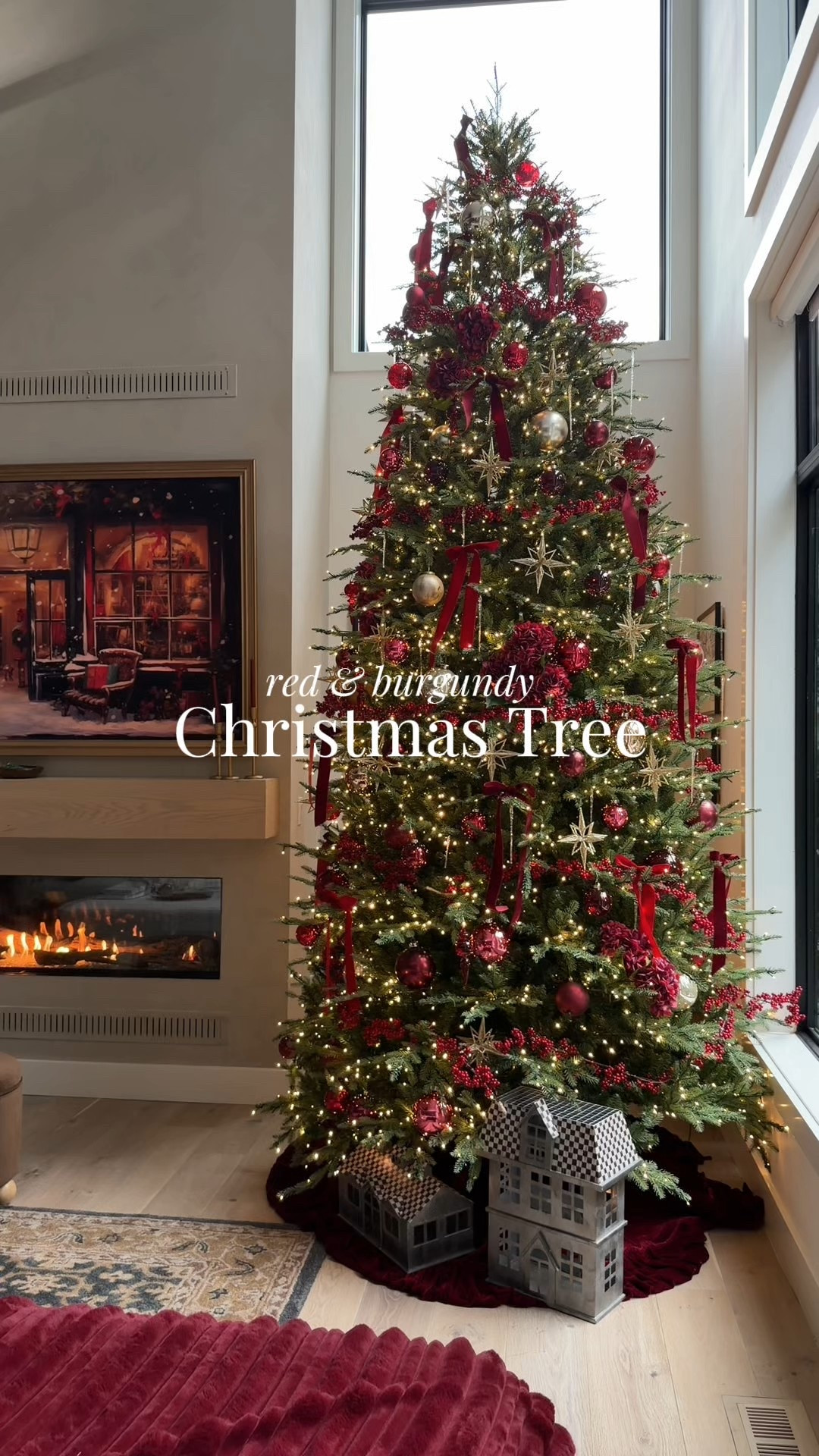 Red & Burgundy Xmas Tree thumbnail