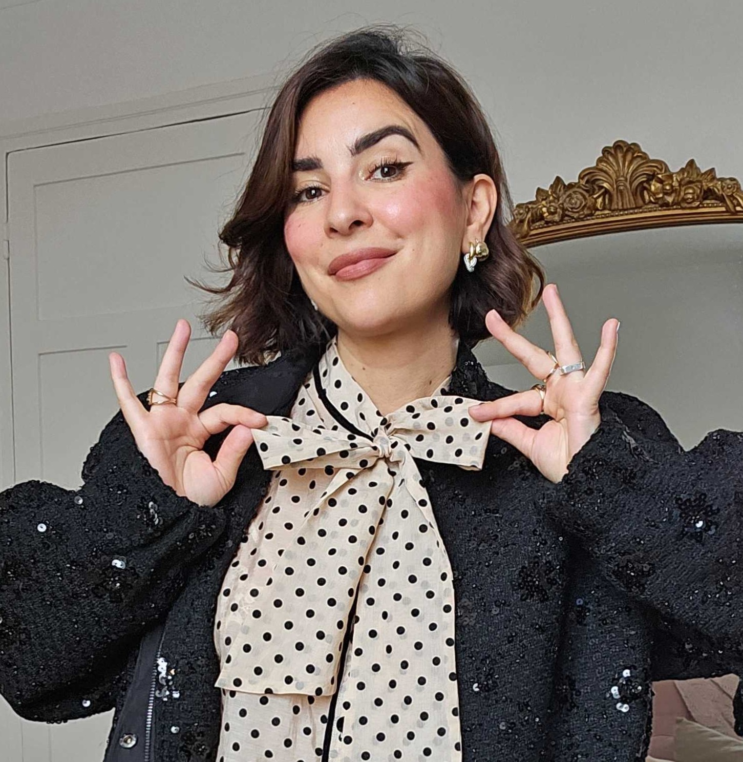 Wishlist | Hello it's Valentine thumbnail