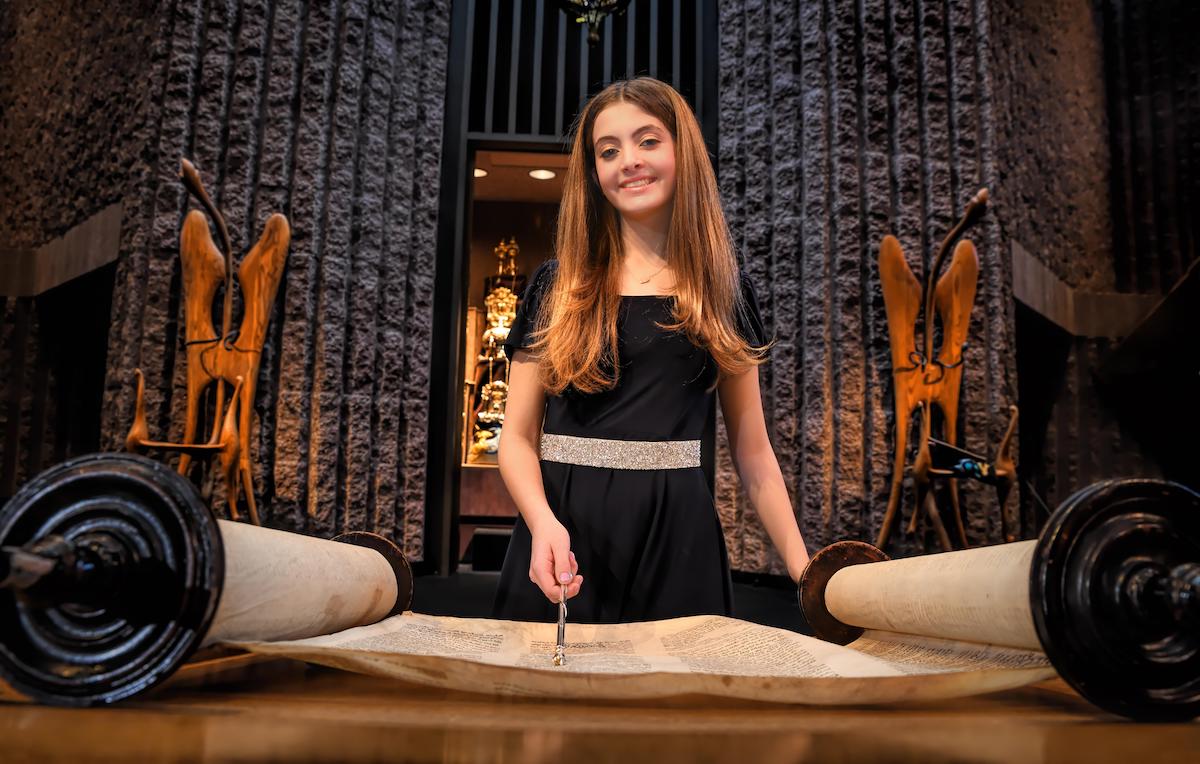 Bat / Bat Mitzvah thumbnail