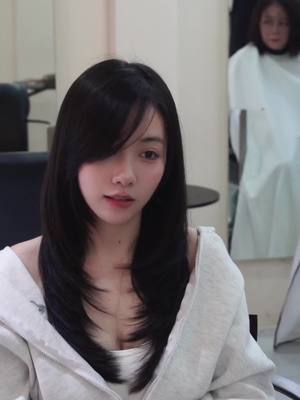 Mái xéo kết hợp với layer, chân ái của mấy bà đây 🤗  #cắtmáixéo  #cắttóclayerđẹp #taphairsalon  #layercut #cắttócđẹpnhat