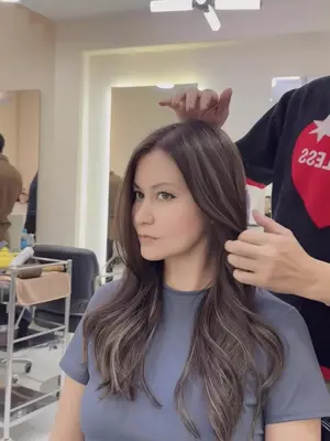 Làm mới lại diện mạo đón tết thôi 🤫🤫  #hairsalonnhatrang #taphairsalon #highlighthairnhatrang #nhuộmtócđẹpnhatrang 