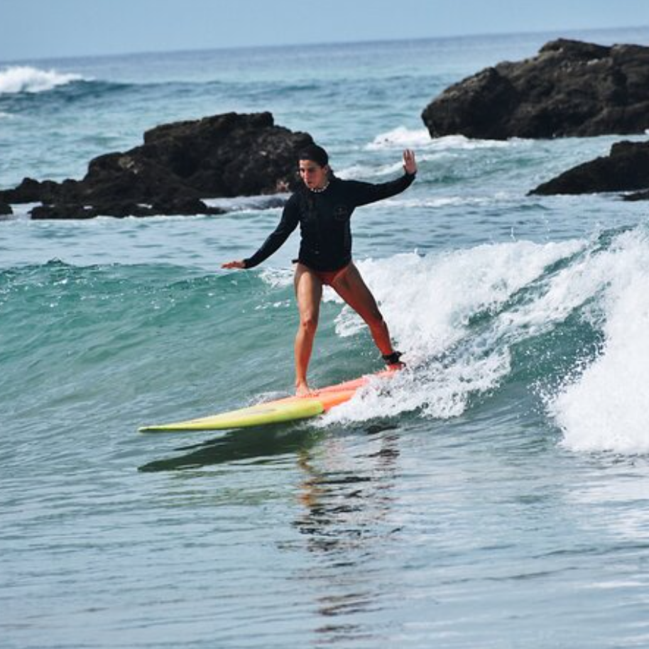 Surfing Lesson thumbnail
