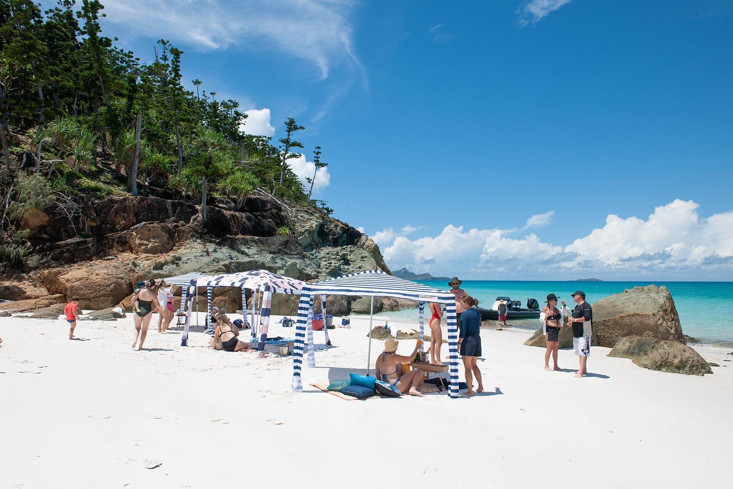 With @oceandynamics.qld enjoy an exclusive experience at Whitehaven Beach. The #1 beach in the world 🏝

Have you been th