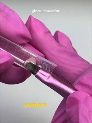 🚨 Você erra no molde antes mesmo de começar a aplicação? A escolha errada + má angulação = descolamento e retrabalho! As