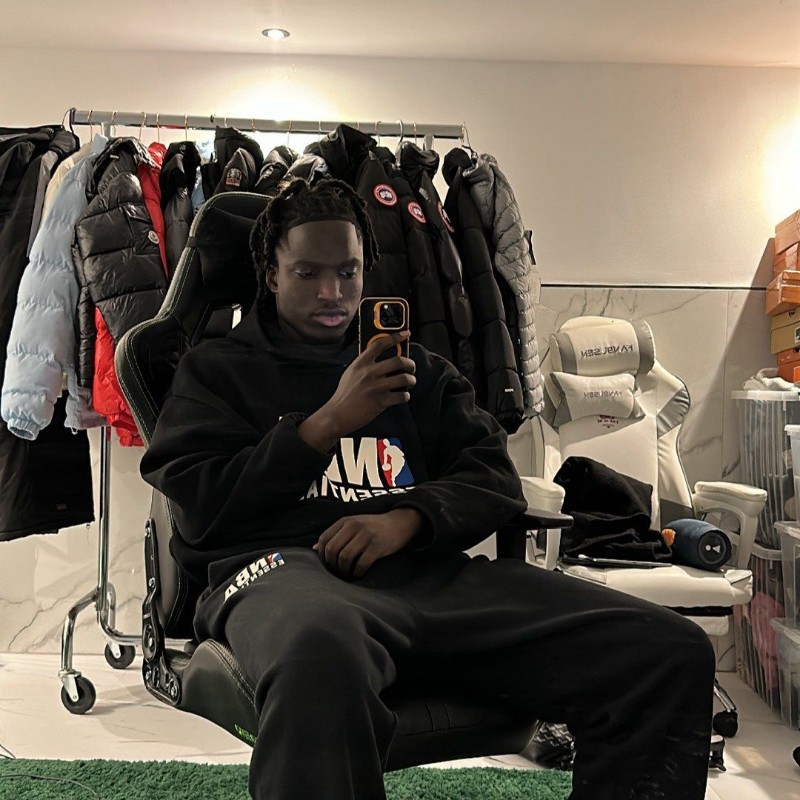 merchantmanuu on Snapchat thumbnail