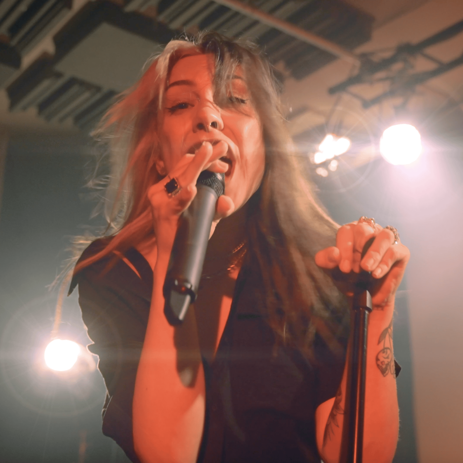 Mona Lisa (Dead Sara Cover) *live in studio* thumbnail