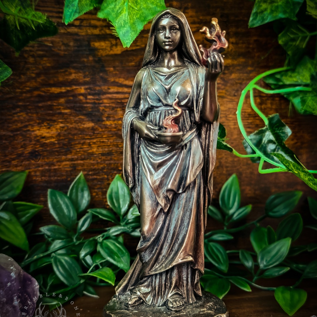 Small Hestia Statue thumbnail