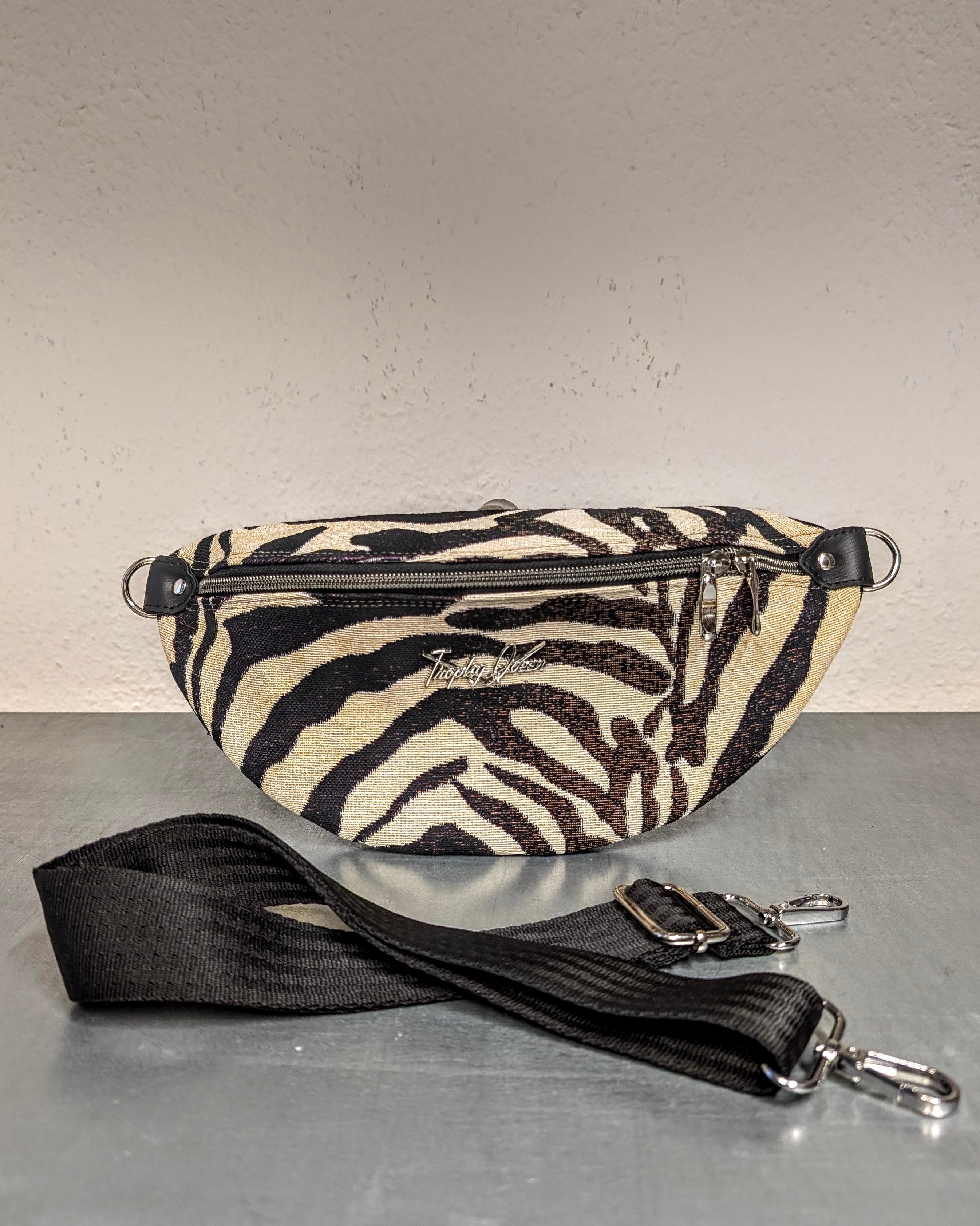 EZ Rider - Zebra Tapestry / Maroon Lining thumbnail