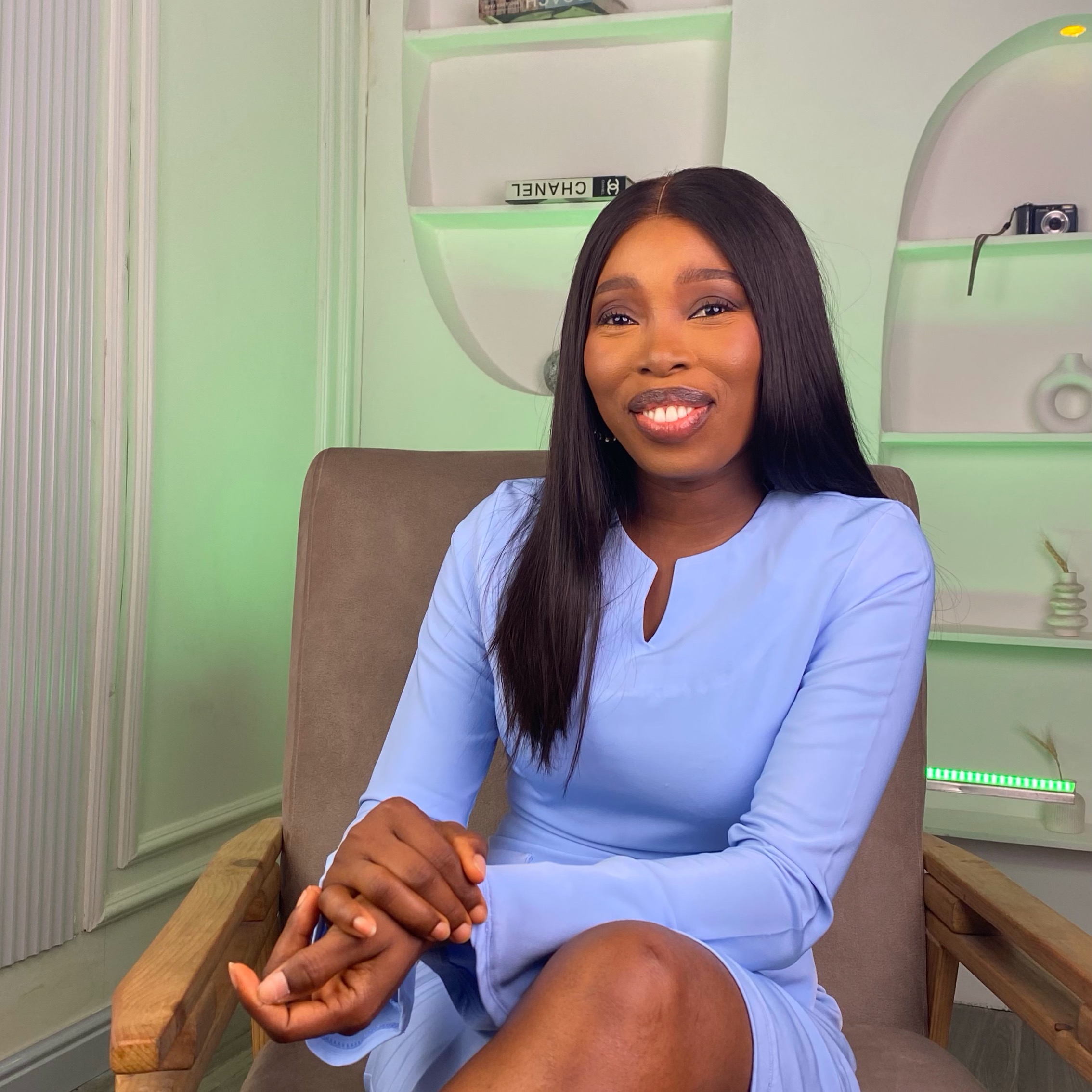 1:1 Coaching For Business Owners & Creatives  thumbnail