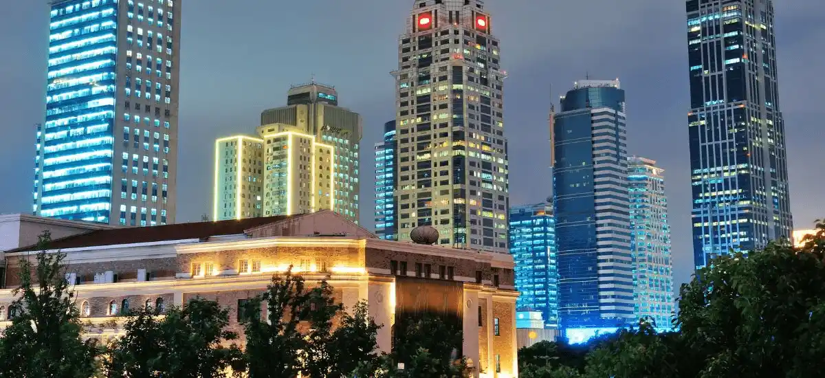 Godrej Trilogy Seaturf | 3 & 4 BHK Apartments | Worli, Mumbai thumbnail