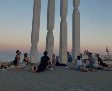 join the community  thumbnail