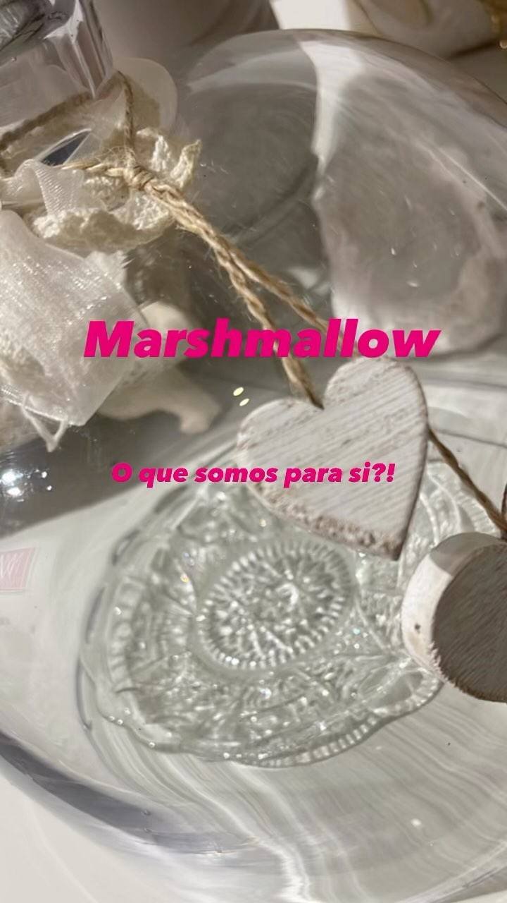 Marshmallow 💗 
O que somos para vocês?

Descobrir cada palavra, cada expressão, cada afecto, amor, atenção… vocês fazem-