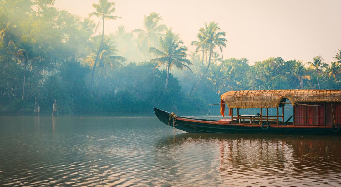Kerala Tourism & Travel Guide thumbnail