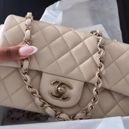 cream chanel bag thumbnail