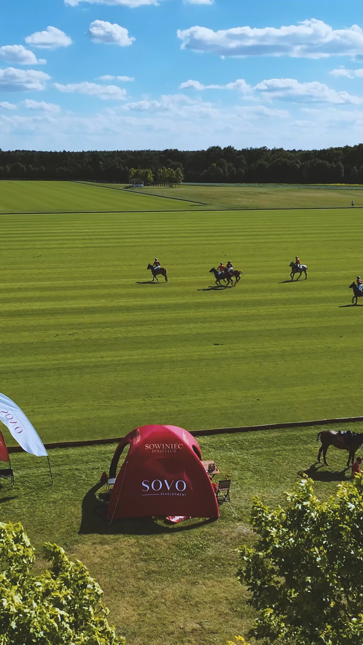 Check out the highlights from Day 2 of the Argentine Ambassador Polo Cup! 🏇✨

We’re thrilled to welcome polo players fro