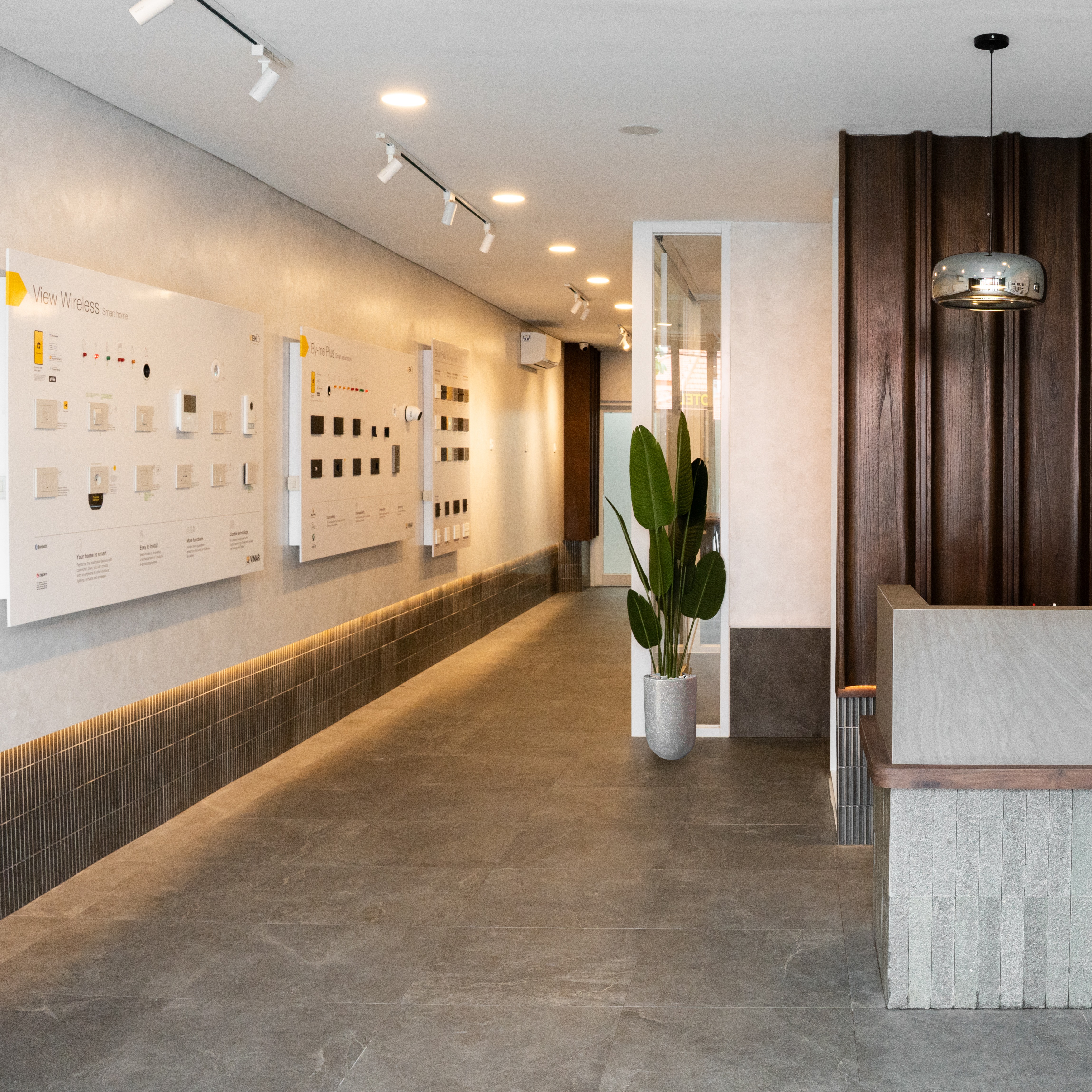 Bali Showroom thumbnail