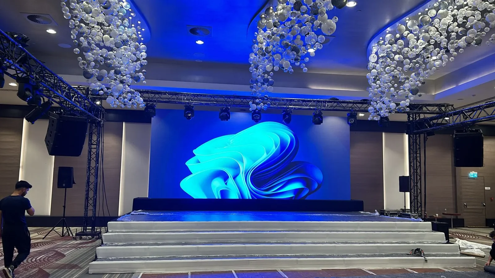 LED Ekran Kiralama | Sahneva Organizasyon thumbnail