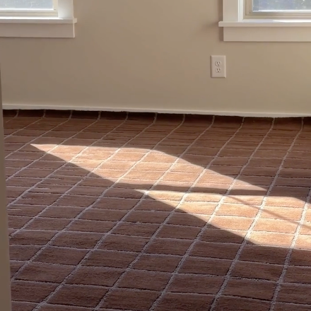 checkered rug thumbnail